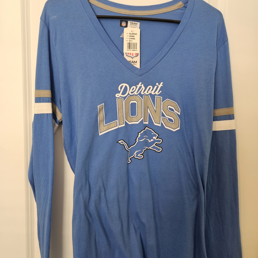 NFL Detroit Lions Women's Long Sleeve V-Neck Tee - Honolulu Blue & Silver